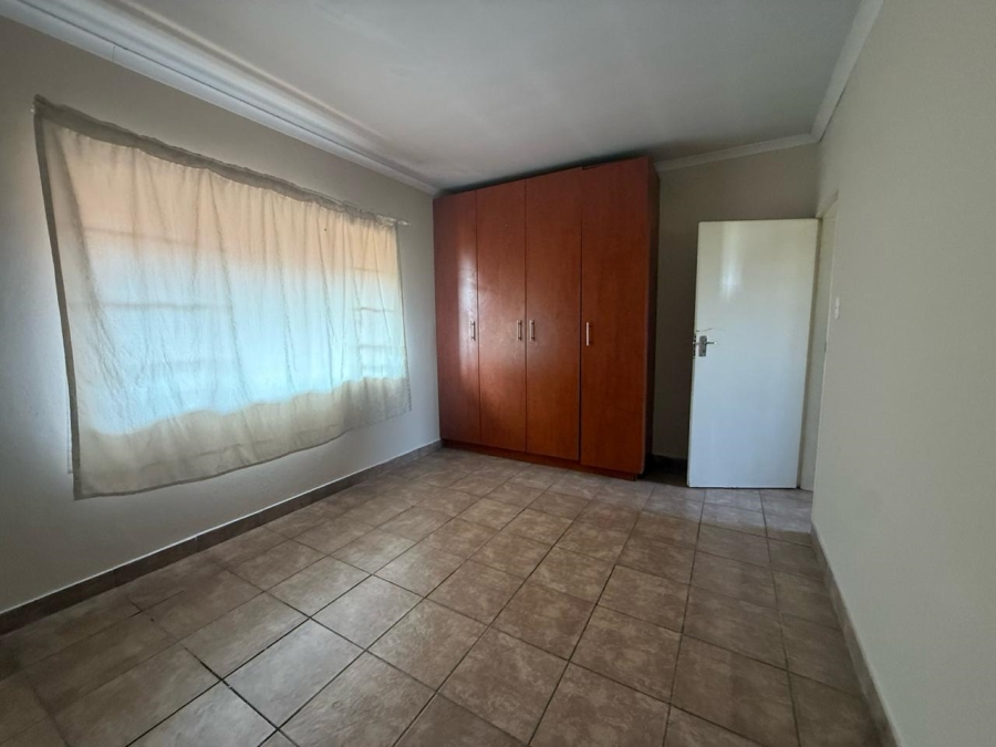 2 Bedroom Property for Sale in Rustenburg Central North West